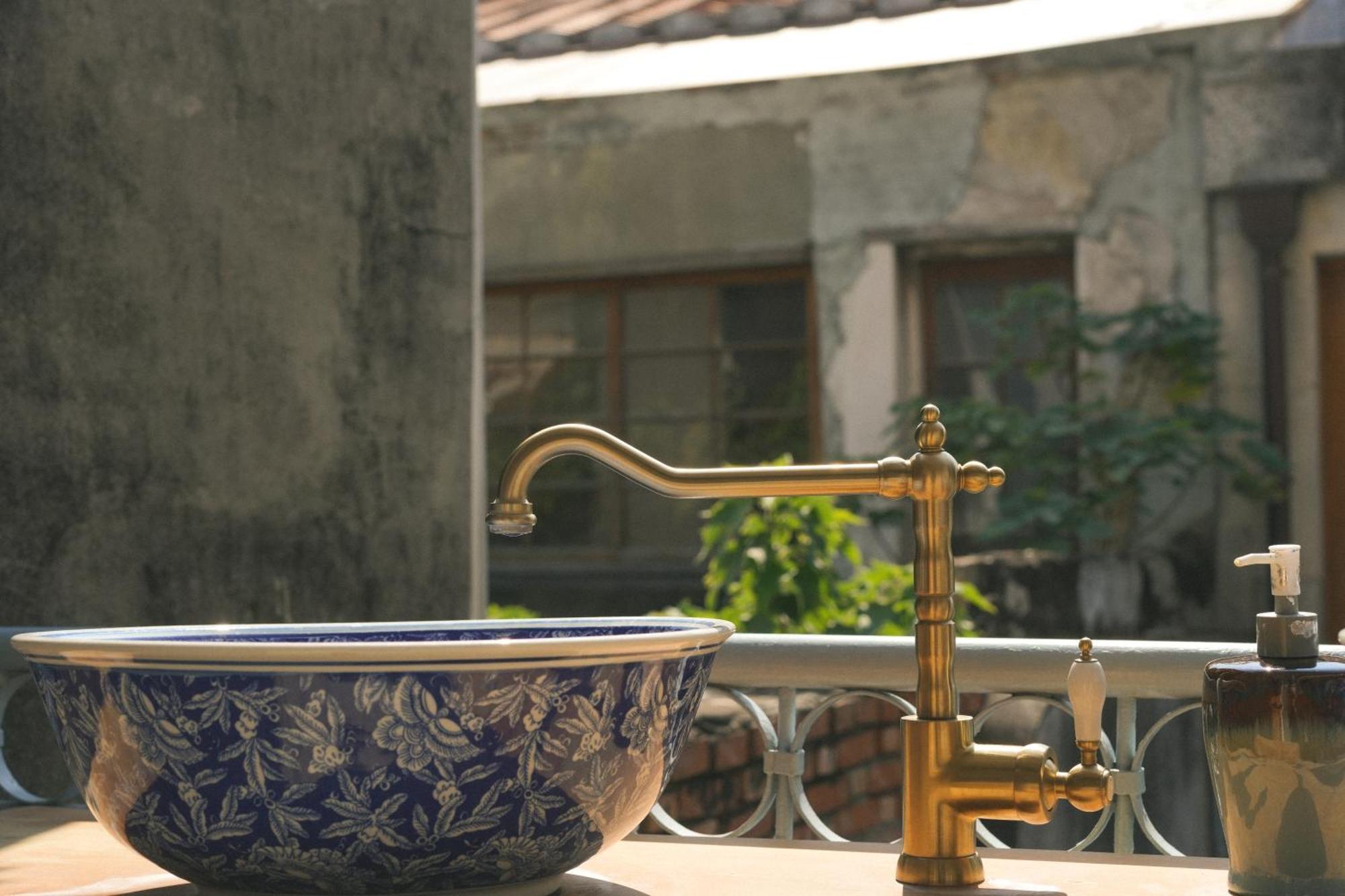 Funnan Guesthouse Tainan Buitenkant foto
